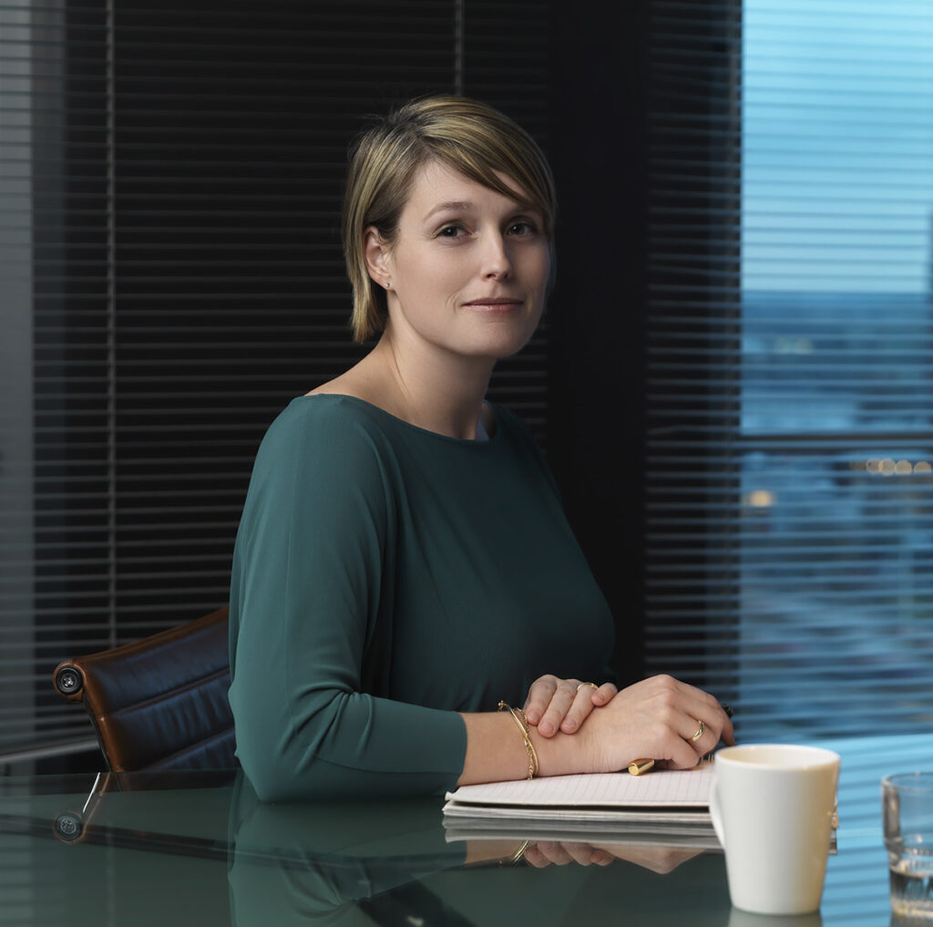 corporate lifestyle photography female executive-desk.